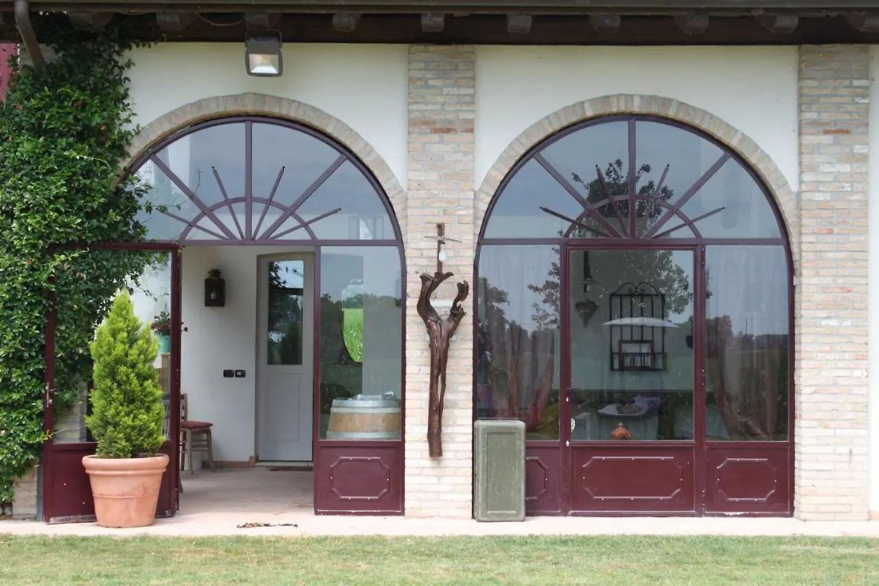 فندق مبيت وإفطار سان ميشيل آل تاليامنتو B&B Casa Del Bosco